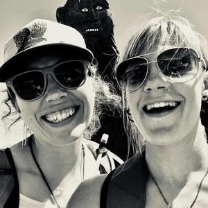 Meet your Posher, Leslie